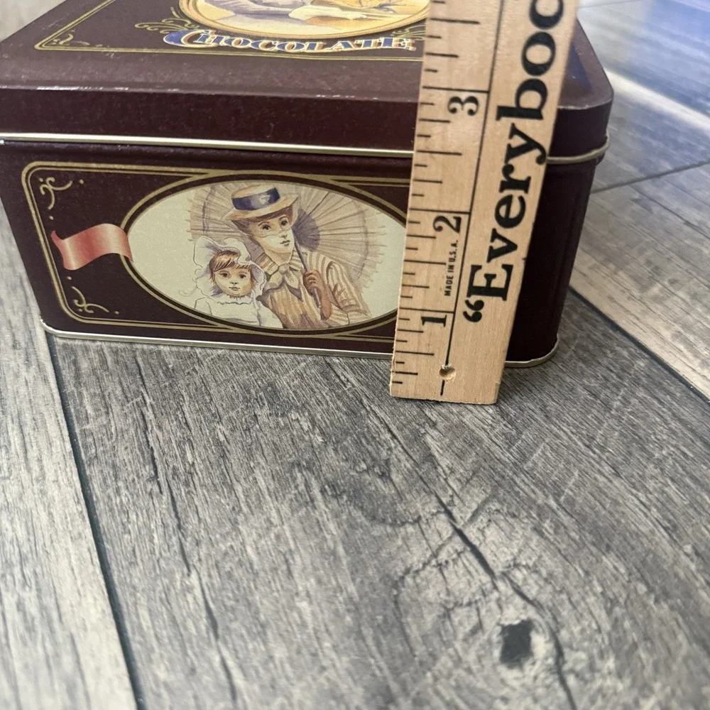 1995 Hershey's Pure Milk Chocolate Vintage Edition #4 Metal Candy Tin Canister